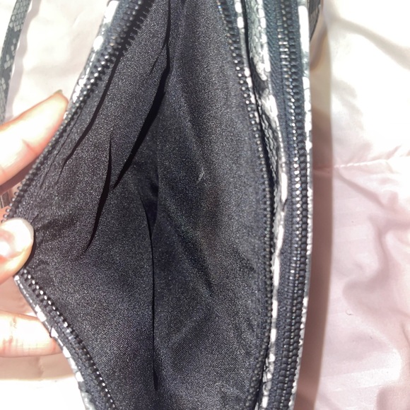 Aldo Crossbody Purse 🖤 - Picture 3 of 6